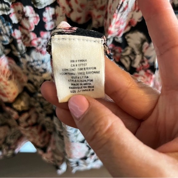 Billabong Floral Long-sleeved Vee Neck Beach Sun Dress Size Small/Med GUC - Picture 8 of 13